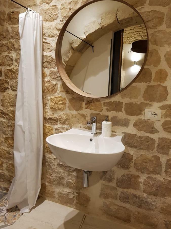 Dama Apartment *